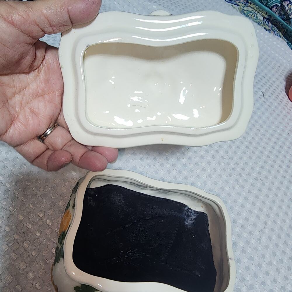 VINTAGE EUC FLORAL SPRING TRINKET BOX - Picture 4 of 7